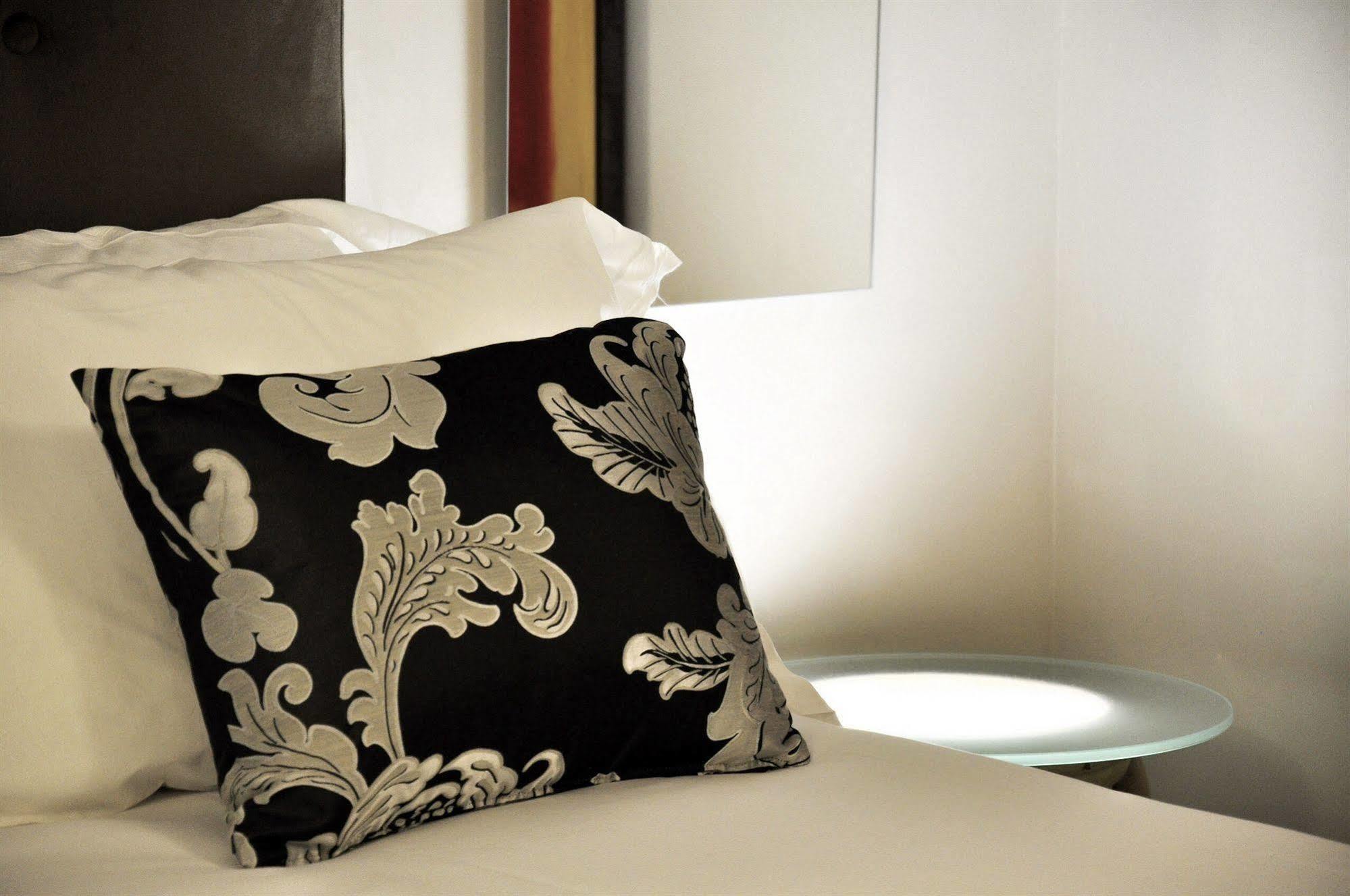 The Royals Experience Bed & Breakfast